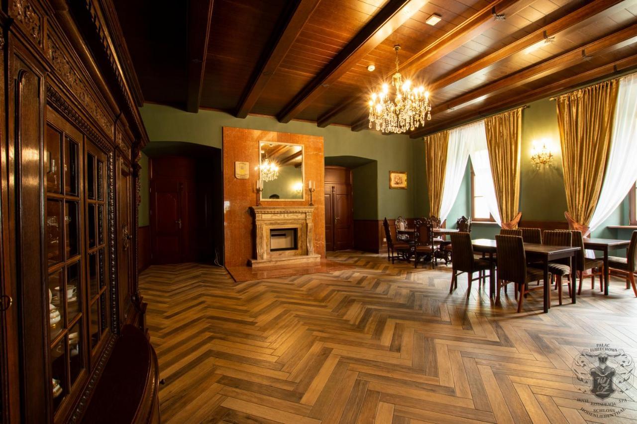 Palac Lubiechowa-Jelenia Gora- Riesengebirge Buitenkant foto
